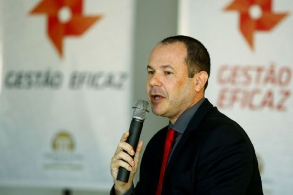 Juiz &eacute; afastado durante opera&ccedil;&atilde;o da PF que investiga venda de senten&ccedil;as em MT e no STJ